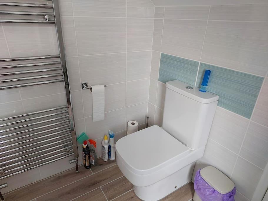 Double Room With Ensuite Shower Room In Quiet, Private House Worthing Exterior foto